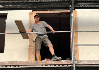 Schee Dahoim von Andre Schmitdtke - auf dem Gerüst